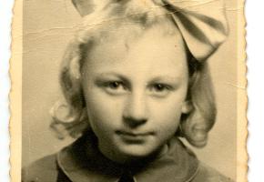 Ilana Geva: “You opened my eyes to completely new paths”. The story of Ilana Geva, a Holocaust survivor from the Warsaw Ghetto.