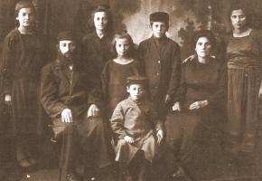 Polish Roots in Israel: Esther Zalis (nee Chanys) about her parents Avrohom Mordechai Chanys and Hinda Gibal in Ostrów Mazowiecka and Ostrołęka