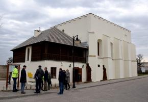 Szydłów – Renovation of Synagogue Completed