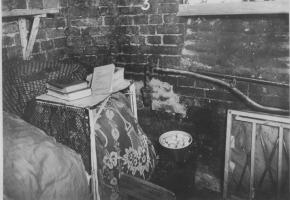 Without a Shadow. Jewish hideouts in the Warsaw Ghetto: Anonymous author