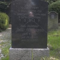 Julie Hoffmann